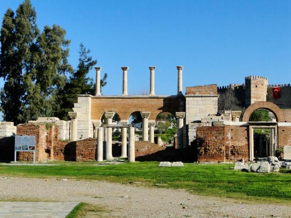 Basilica of St. Jean – Izmir Airport Selcuk Transfer